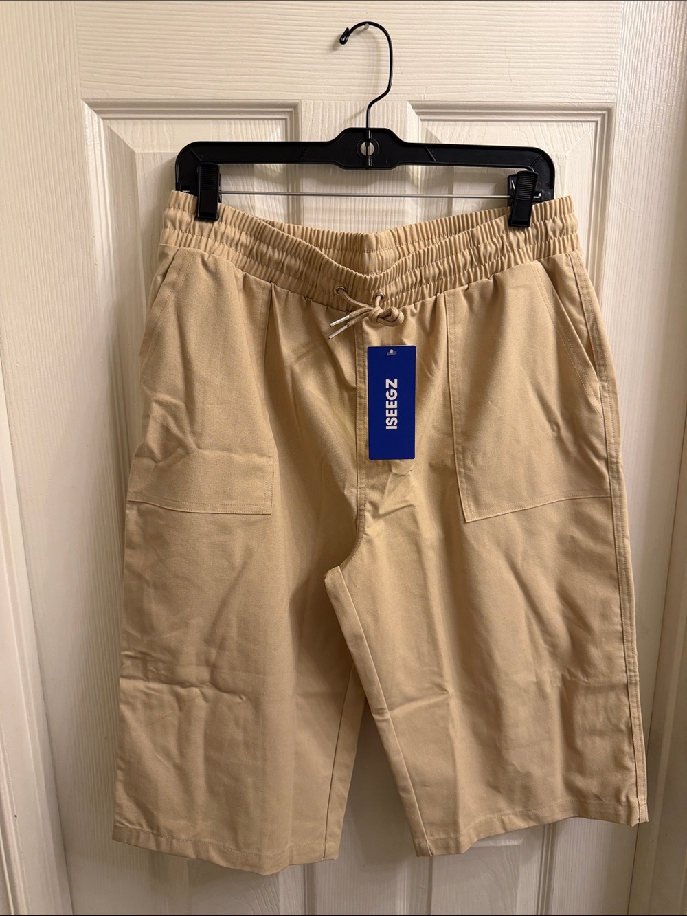 Women's Khaki Elastic-Waist Chino Shorts